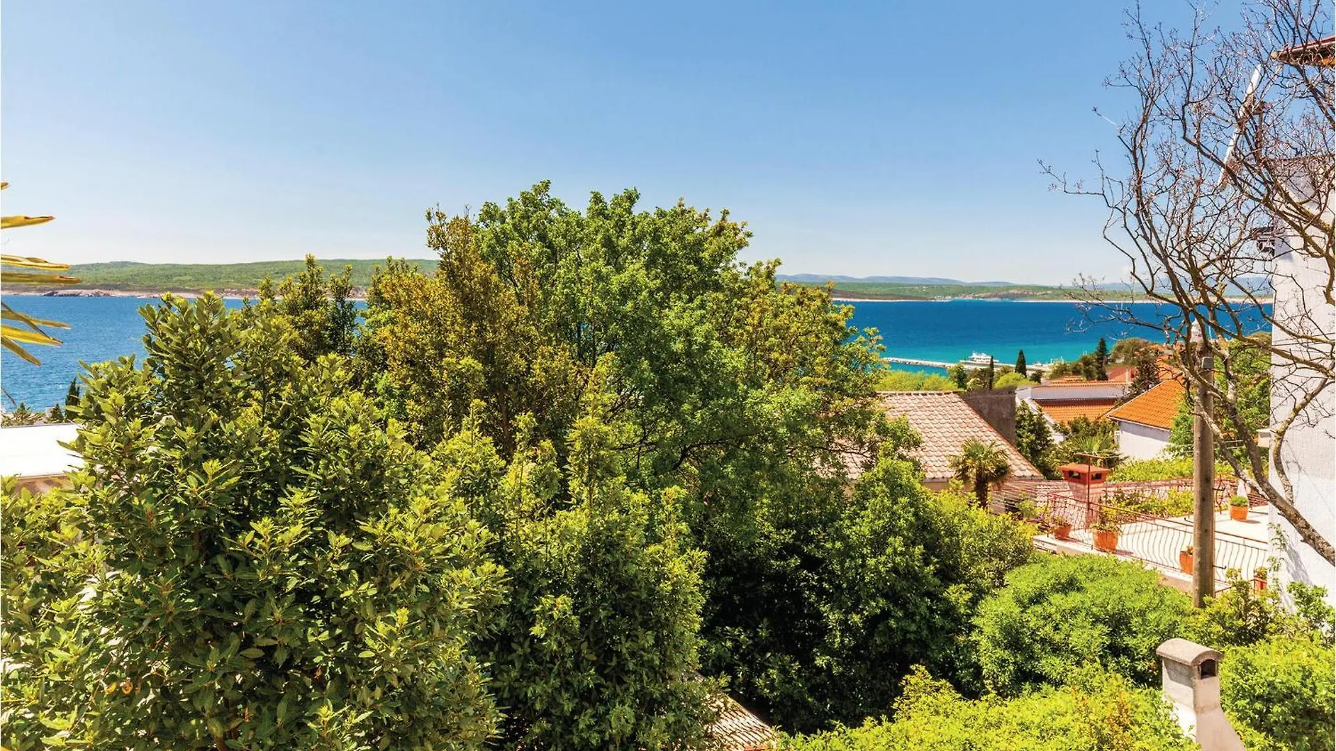 Beautiful Apartment In Crikvenica With Kitchen